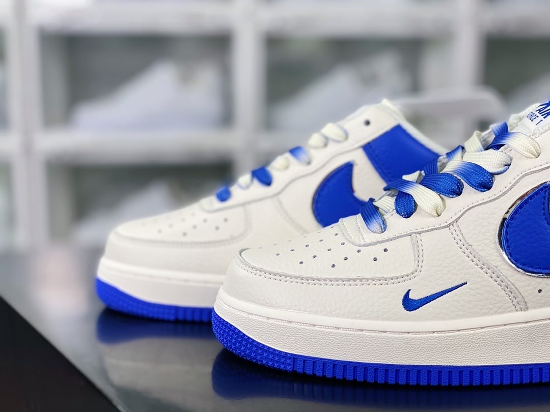 Nike Collab Branco, Preto e Royal TS Bordado - Vista 8