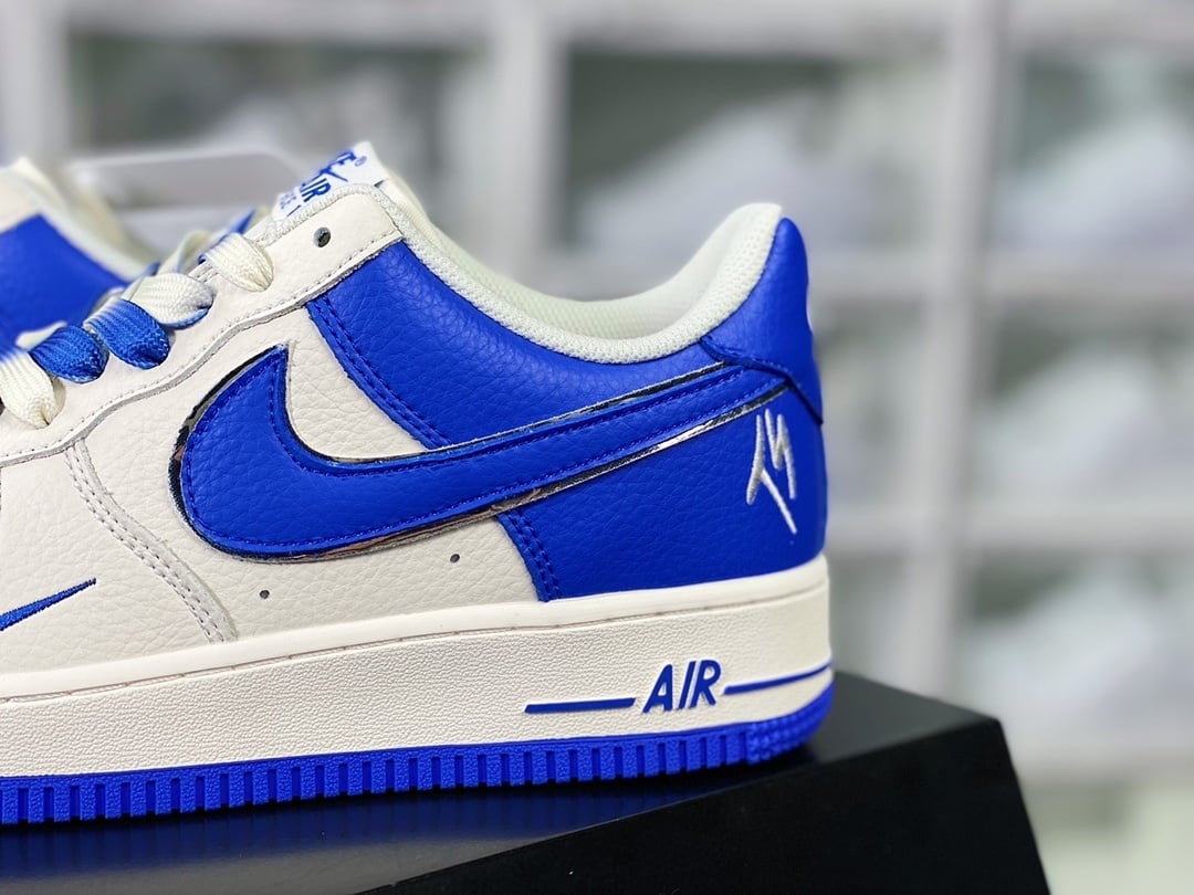 Nike Collab Branco, Preto e Royal TS Bordado - Vista 9