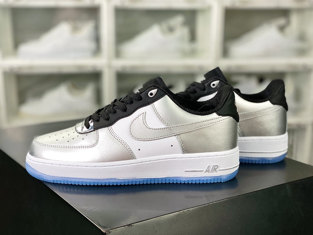 Nike Patchwork Metálico Prata, Preto e Branco - Vista 2