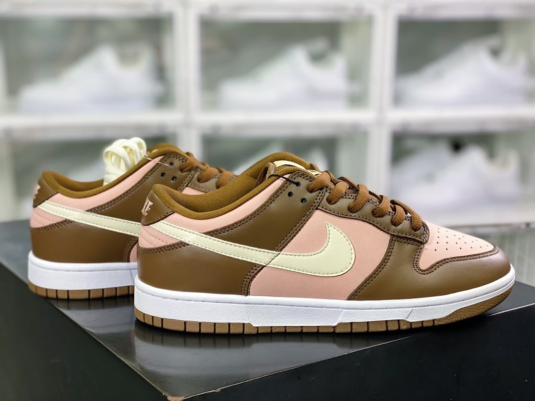 NK Dunk Low Rosa Cereja Castanho - Vista 2