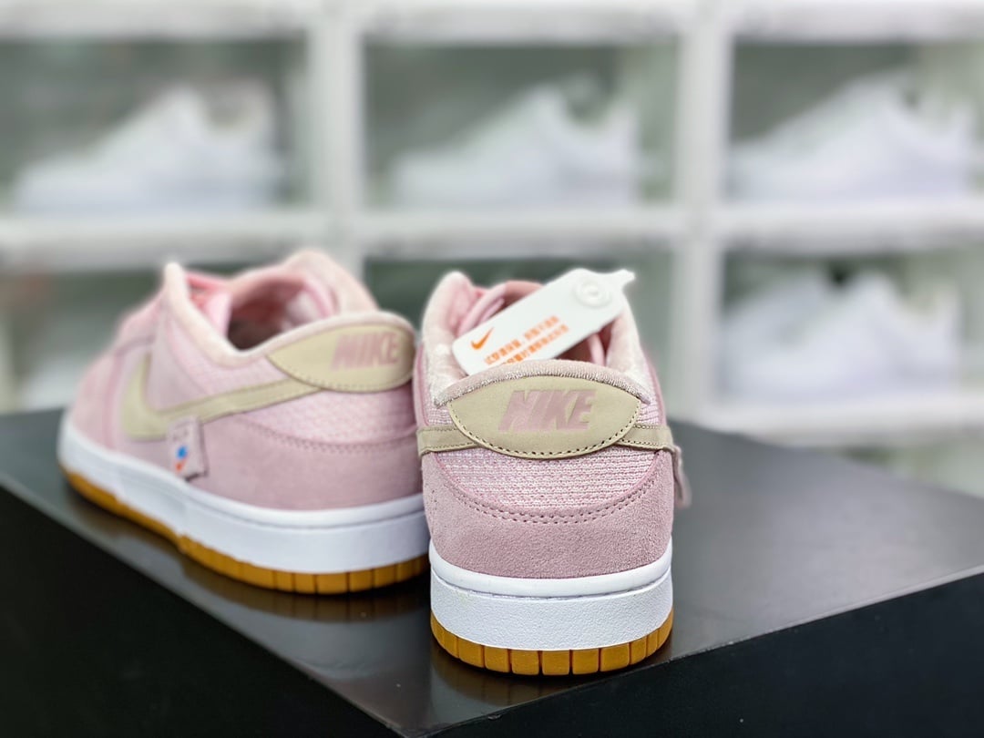 NK Dunk Low Marrom Claro Rosa Ursinho - Vista 4