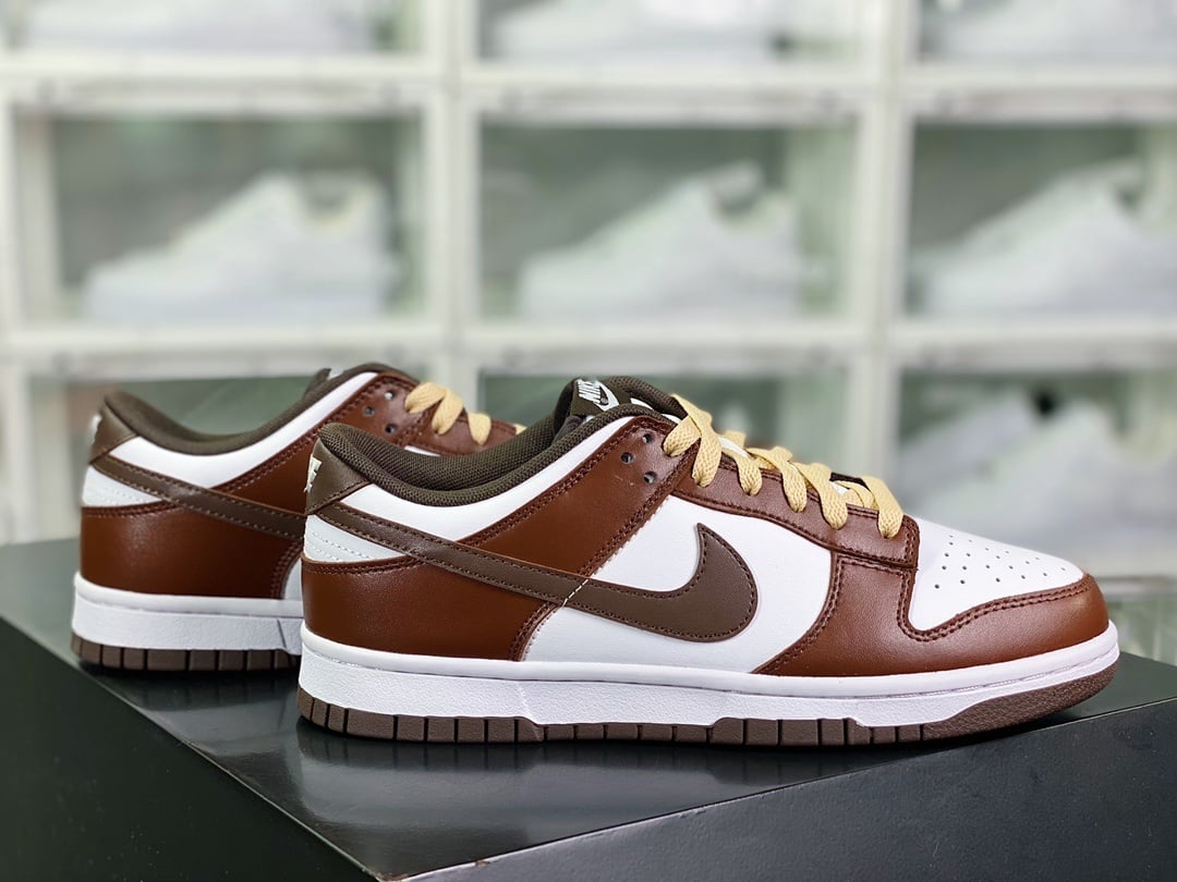 NK Dunk Low Mocha Castanho Escuro - Vista 2