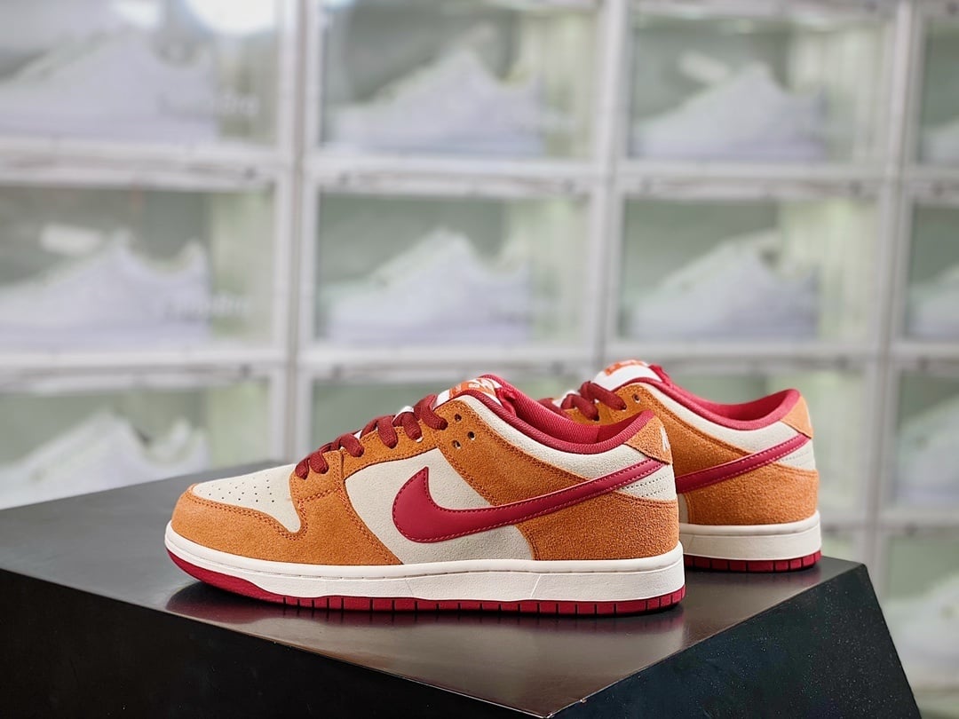 NK Dunk Low Dark Brown e Brick Red - Vista 2