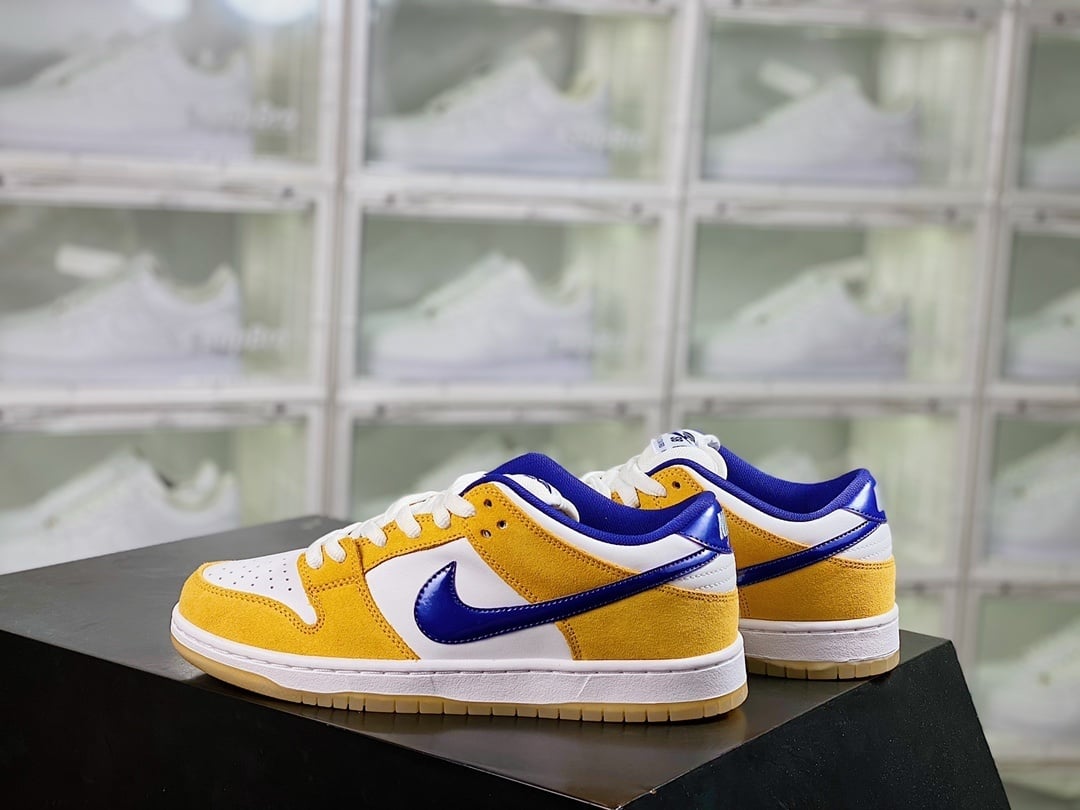 NK Dunk Low Lakers - Vista 2