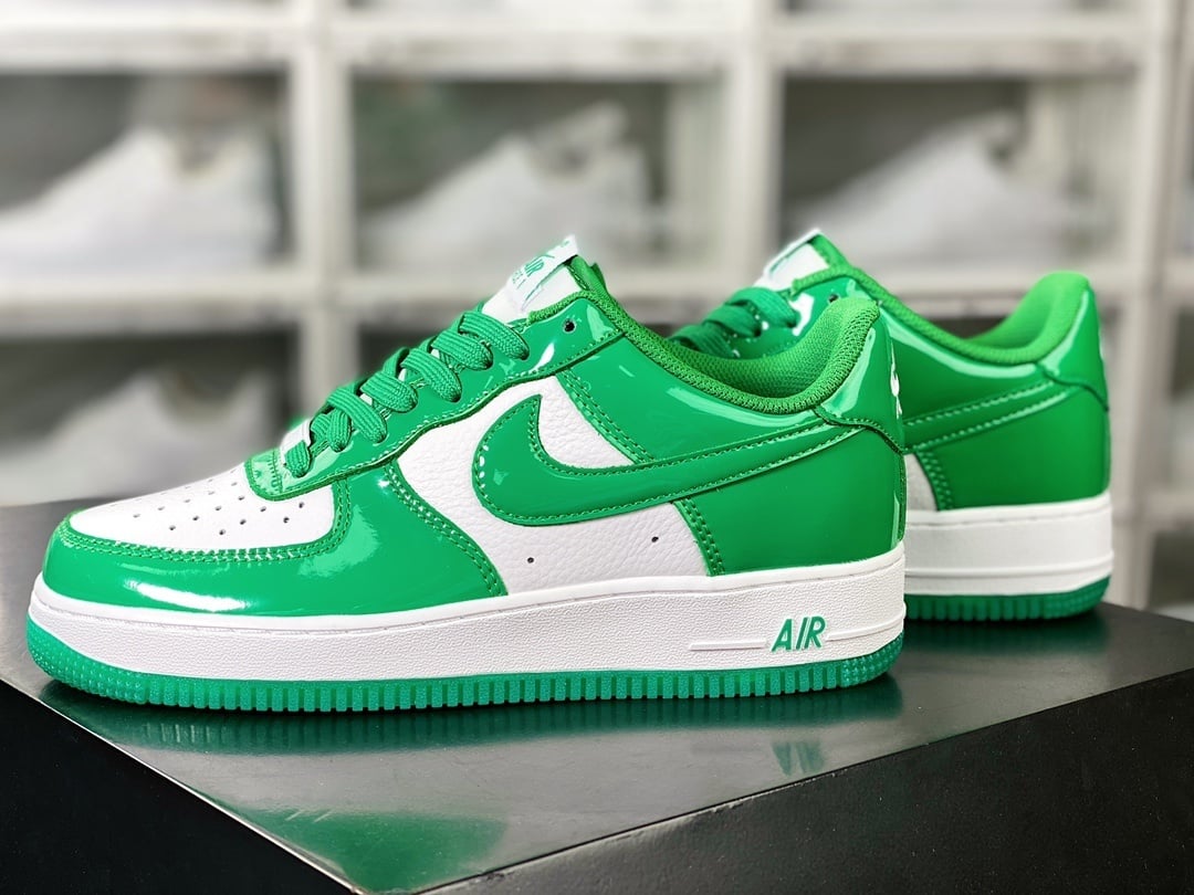 Nike Verniz Verde e Branco - Vista 2