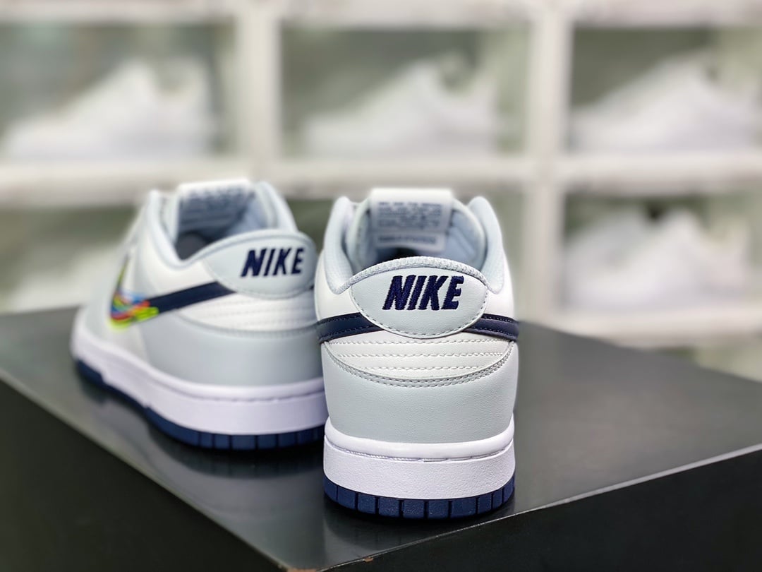 NK Dunk Low Cinzento Branco Arco-Íris 3D - Vista 4