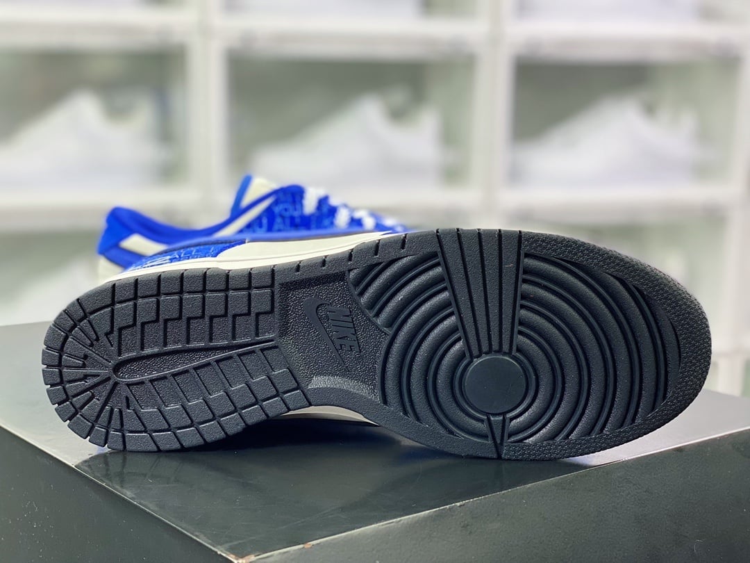 NK Dunk Low Cinza e Branco em Camurça - Vista 4
