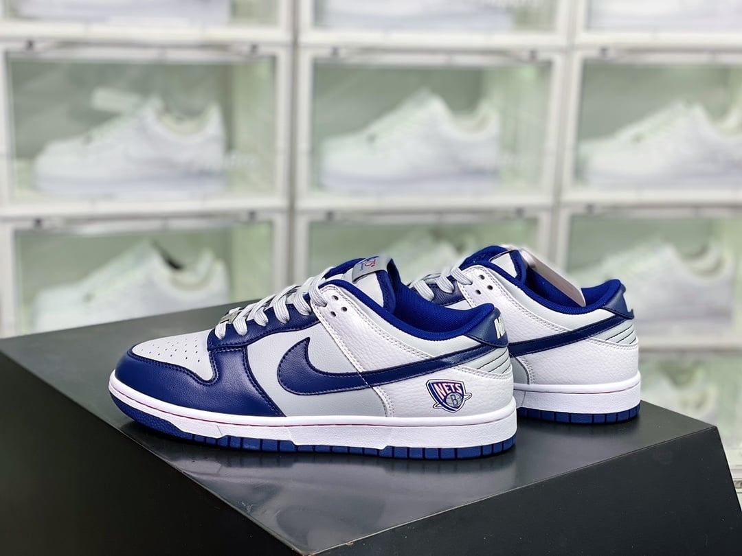 NK Dunk Low Cinza, Azul e Branco Brooklyn Nets - Vista 2
