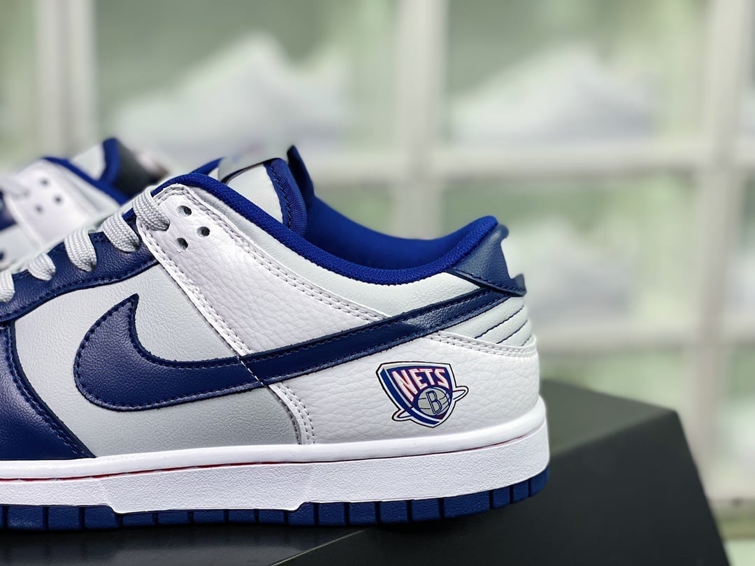 NK Dunk Low Cinza, Azul e Branco Brooklyn Nets - Vista 9