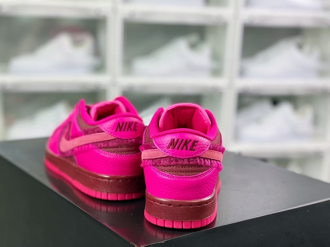 NK Dunk Low Rosa Valentine - Vista 3