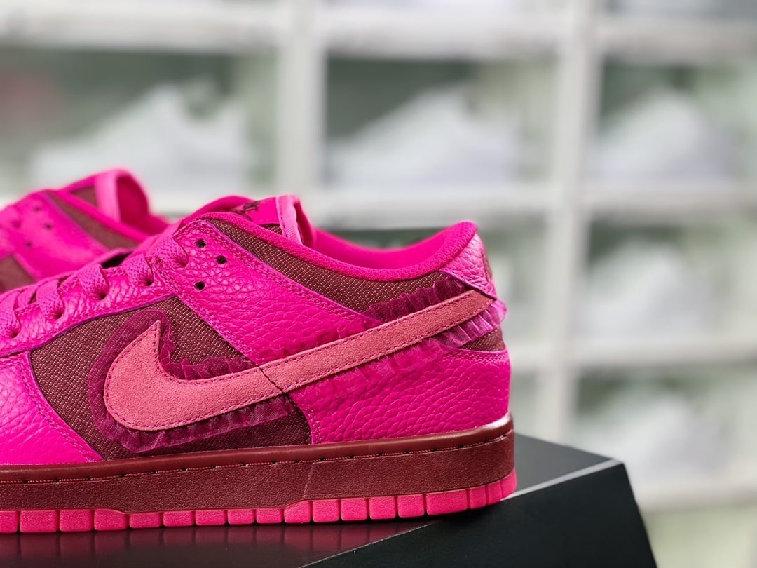 NK Dunk Low Rosa Valentine - Vista 9