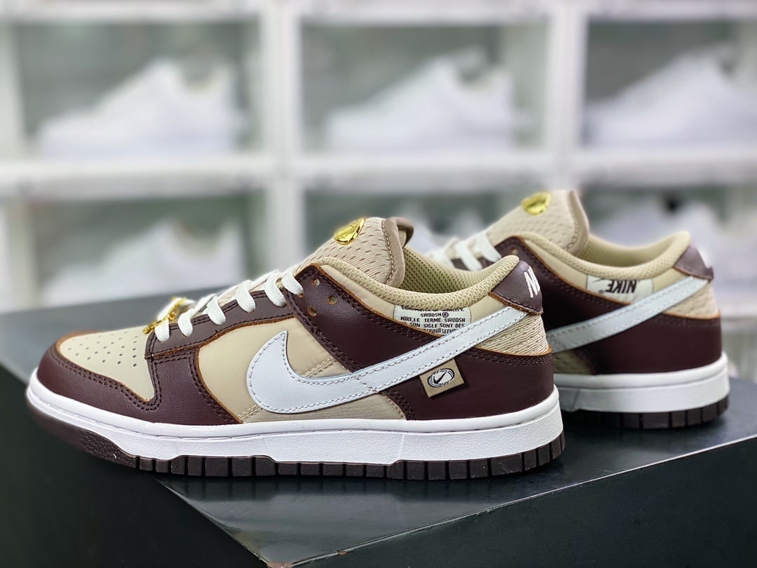 NK Dunk Low Branco Castanho Dourado - Vista 2