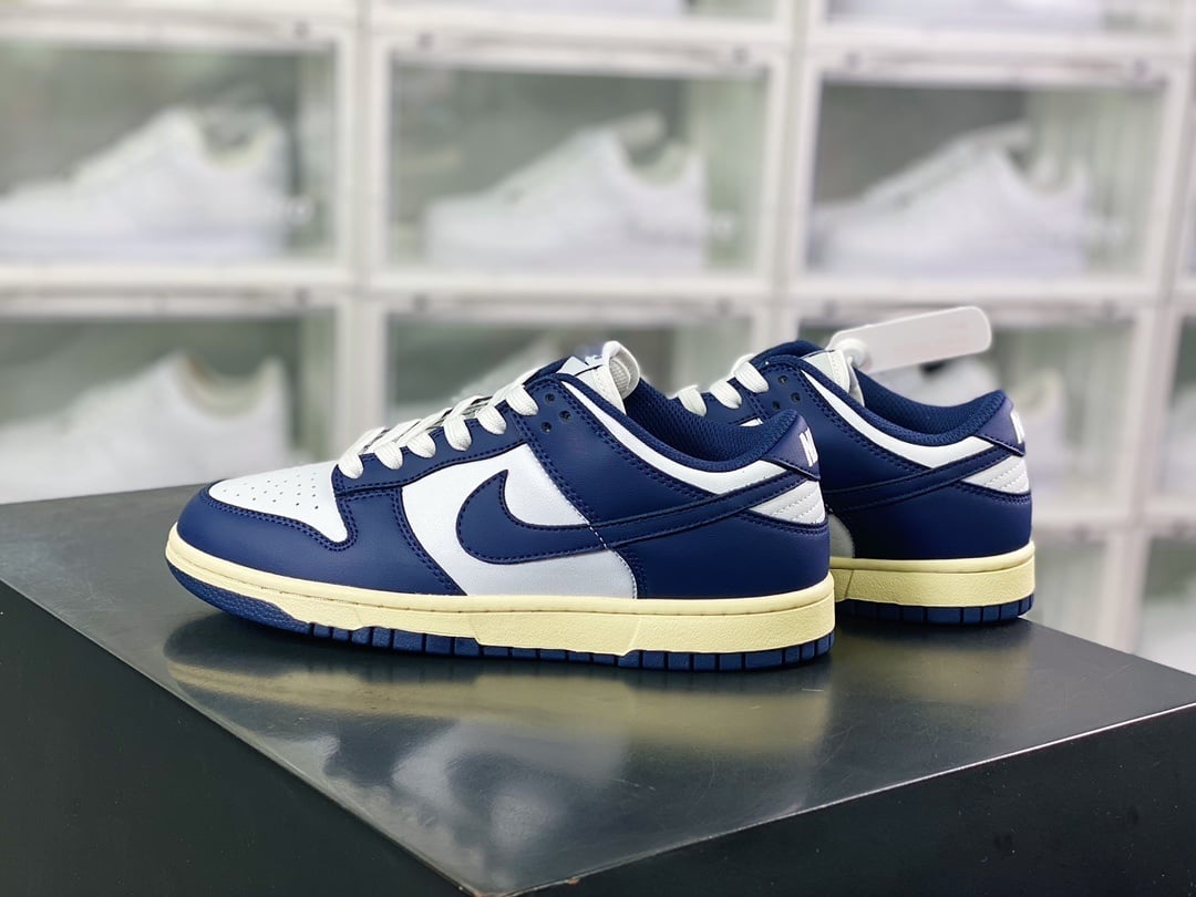 NK Dunk Low Branco e Marinho - Vista 2