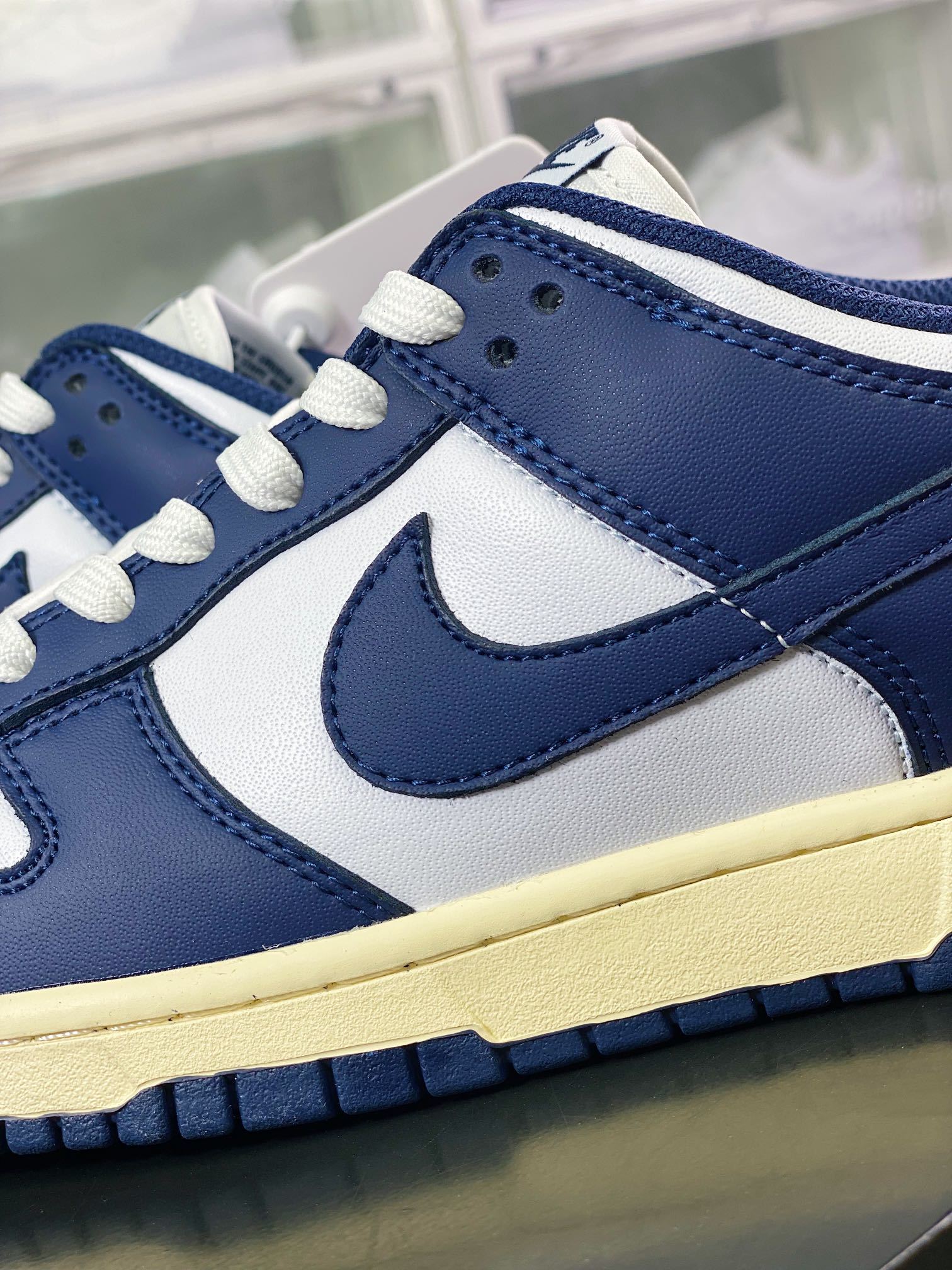 NK Dunk Low Branco e Marinho - Vista 7