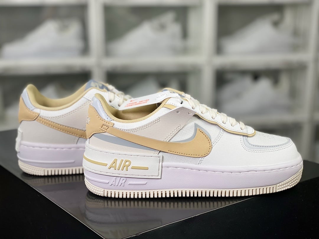 Nike Leather Branco, Cinza e Amarelo - Vista 3