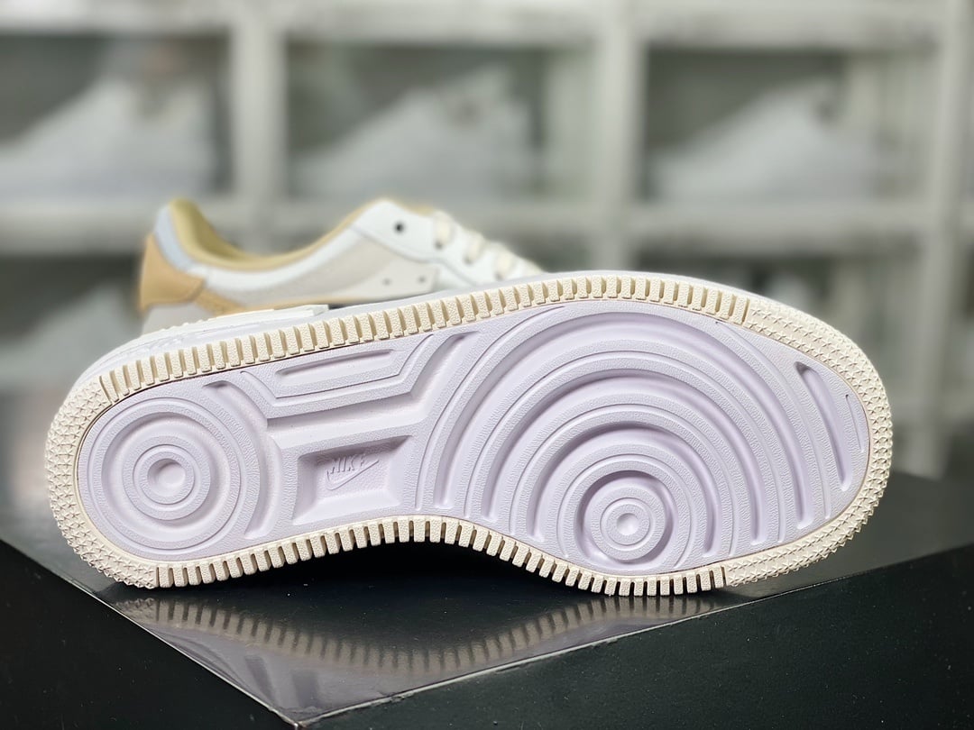 Nike Leather Branco, Cinza e Amarelo - Vista 4