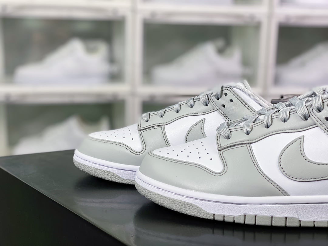 NK Dunk Low Branco e Cinza Fumaça - Vista 8