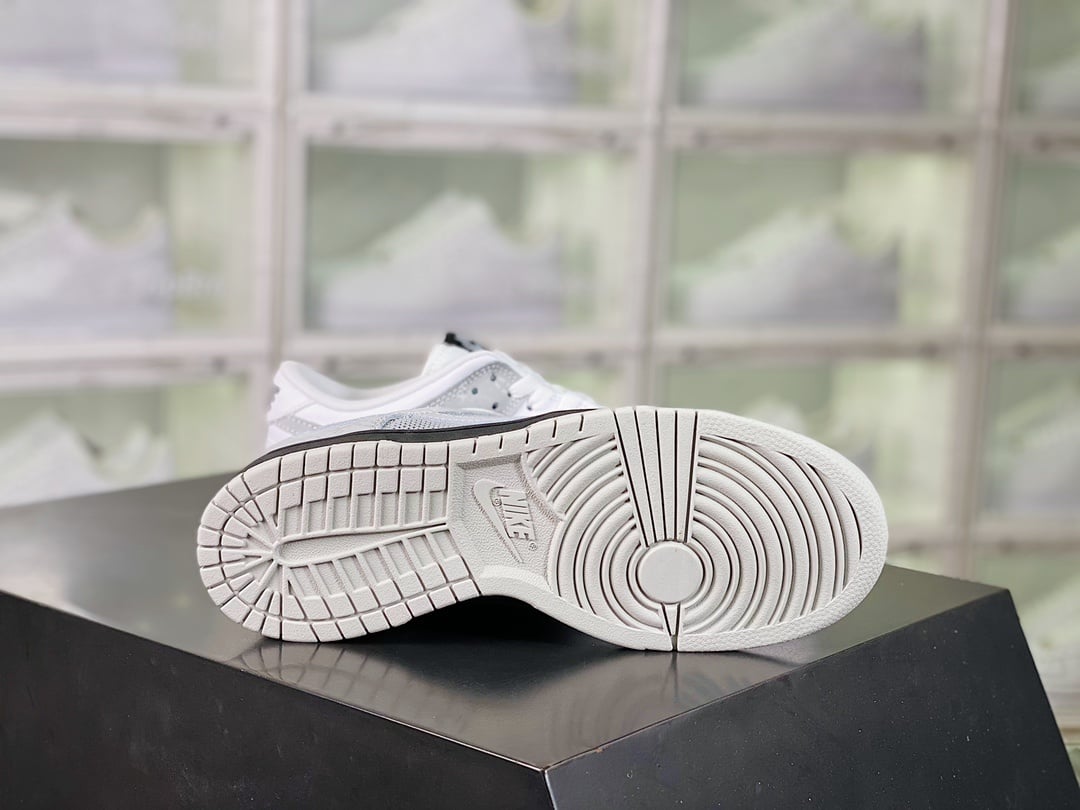 NK Dunk Low Branco, Cinza e Preto - Vista 4