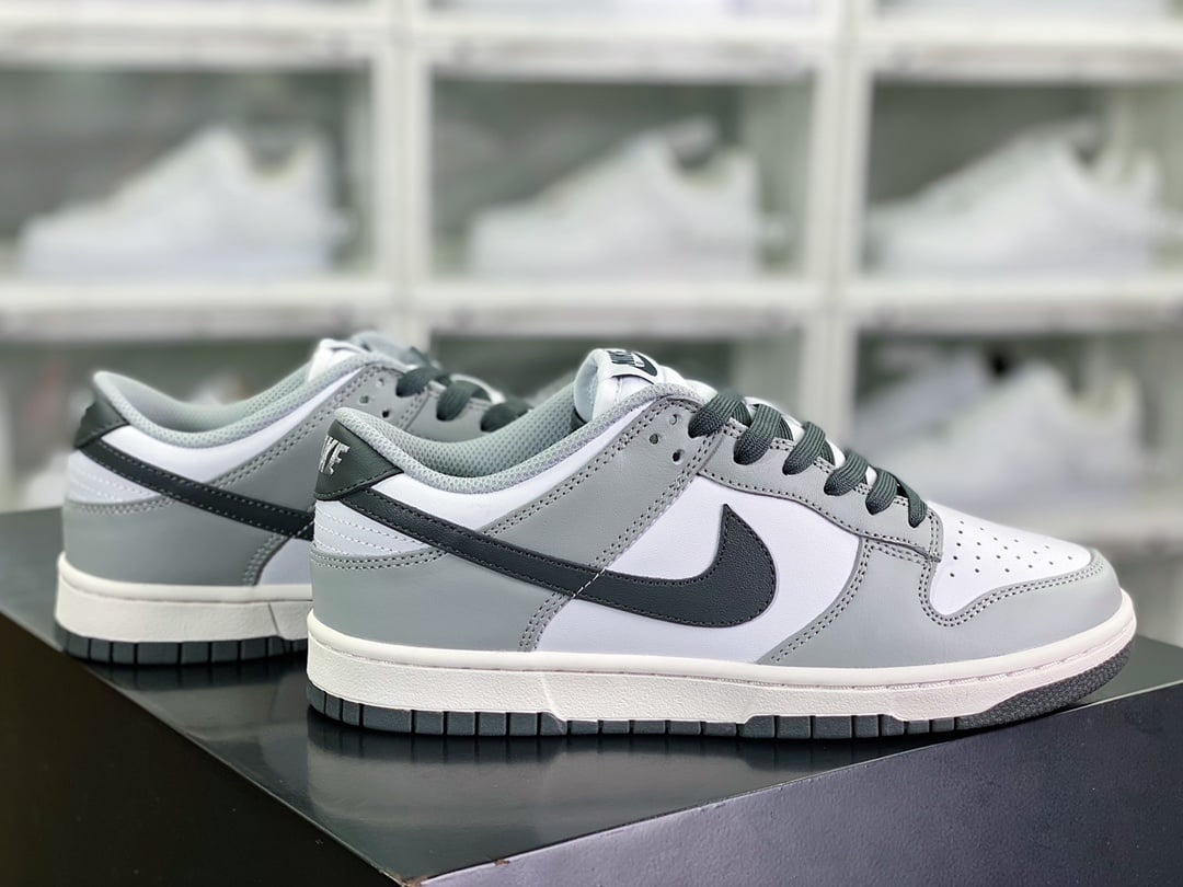 NK Dunk Low Branco Cinza Efeito Envelhecido - Vista 2