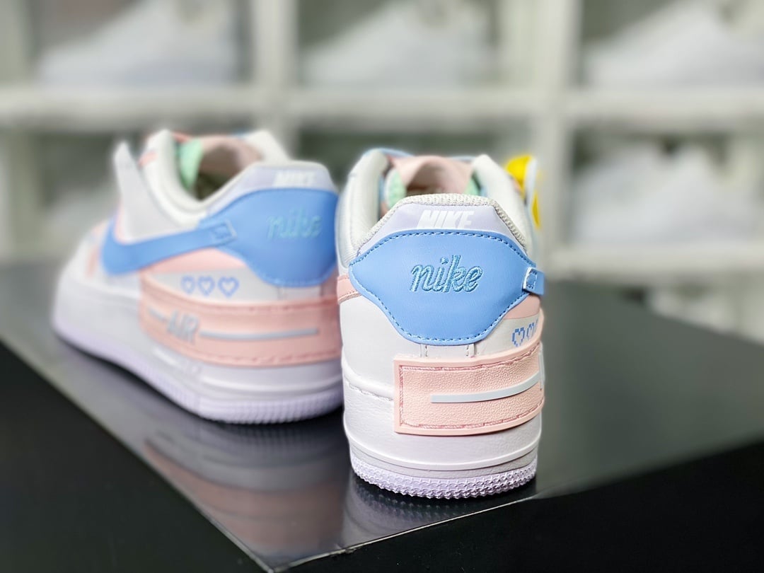 Nike Branco Rosa e Azul Pixel Heart - Vista 4