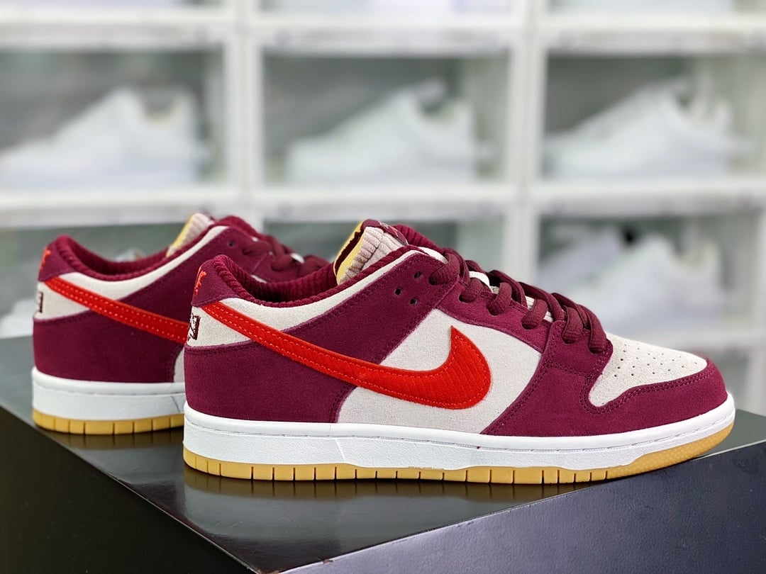 NK Dunk Low Branco Roxo Vermelho - Vista 2