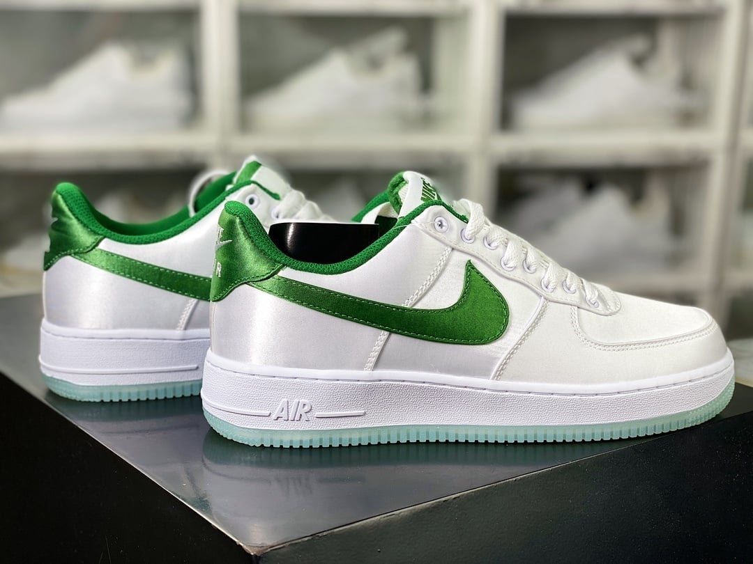 Nike Silk Branco e Verde - Vista 3