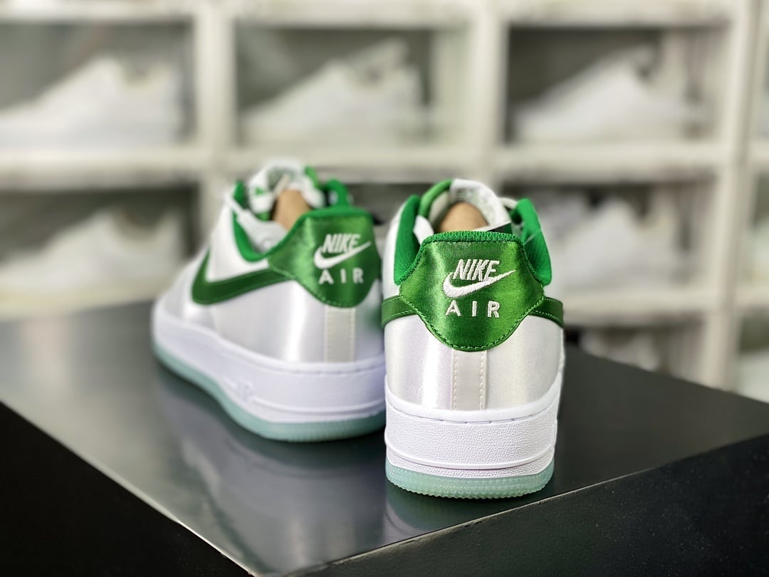 Nike Silk Branco e Verde - Vista 4