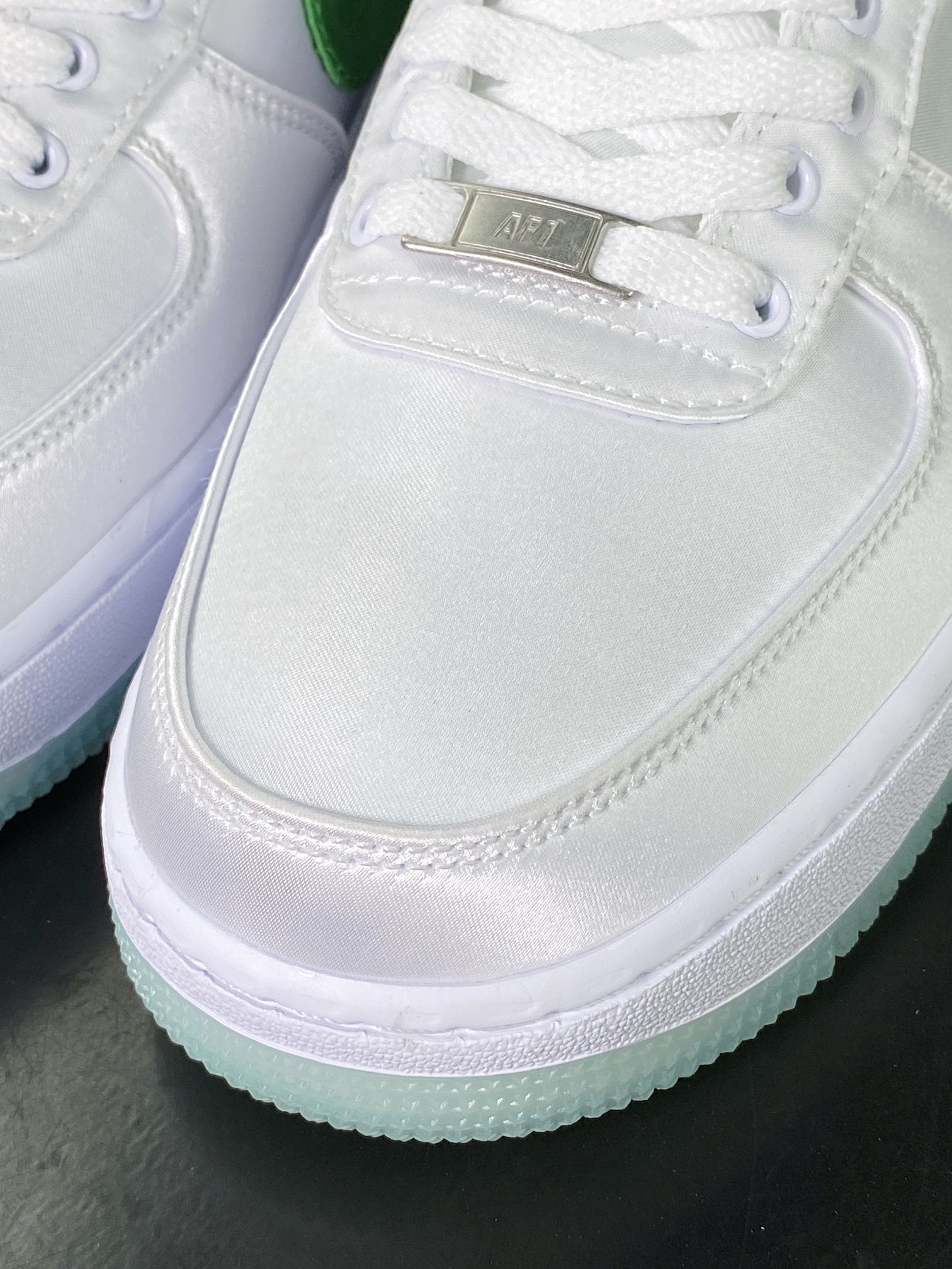 Nike Silk Branco e Verde - Vista 6