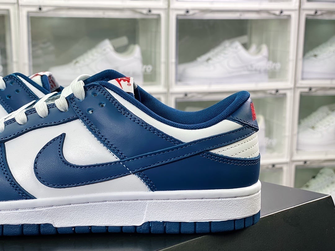 NK Dunk Low Branco e Azul Marinho - Vista 9