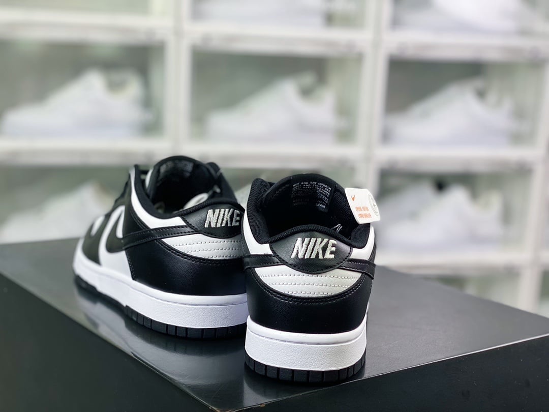 NK Dunk Low Preto e Branco Panda - Vista 3