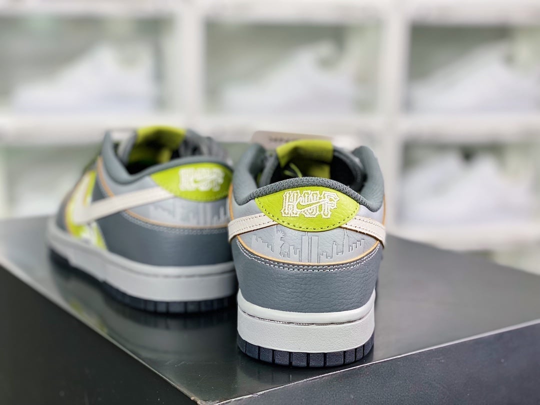 NK Dunk Low Couro Cinza Escuro Verde Tie-Dye - Vista 4