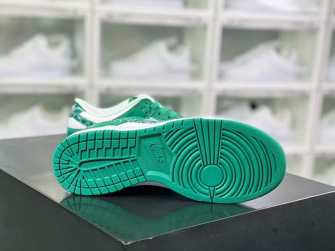 NK Dunk Low Verde Escuro, Branco e Cashew - Vista 4