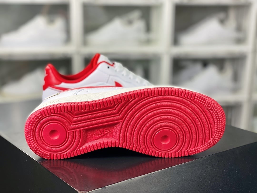 Nike Leather Branco e University Red Bordado Hook - Vista 5