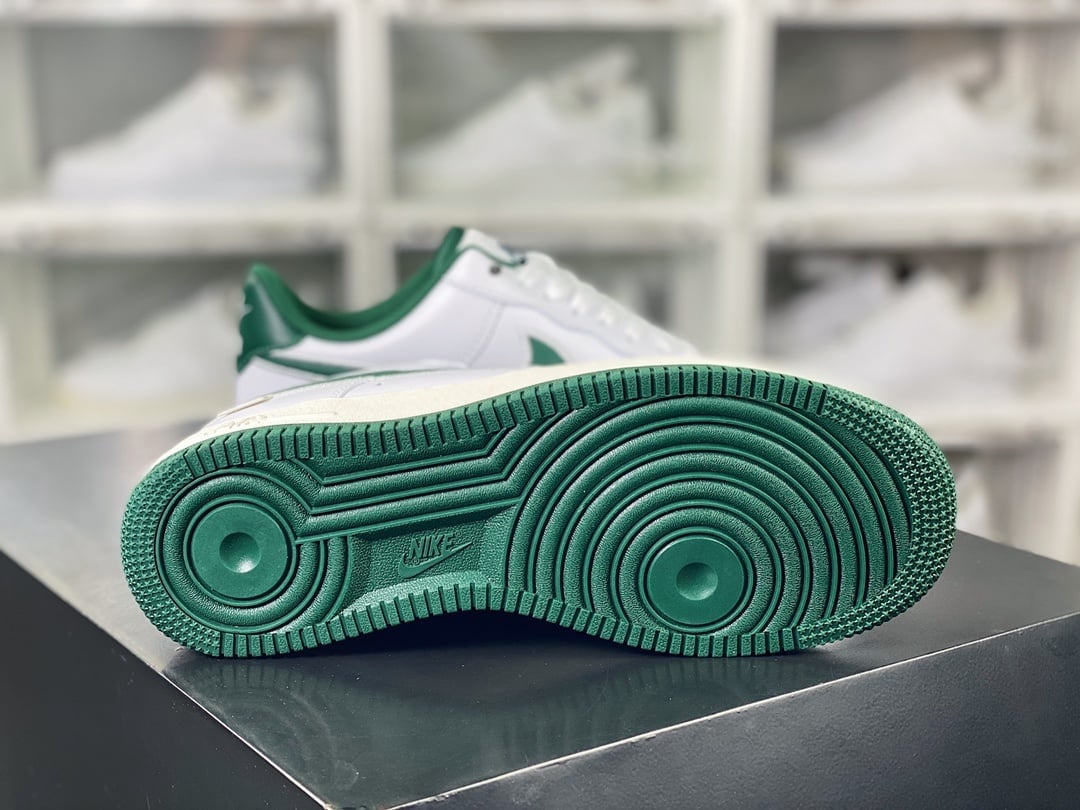 Nike Leather Branco e Verde Floresta Bordado Hook - Vista 5