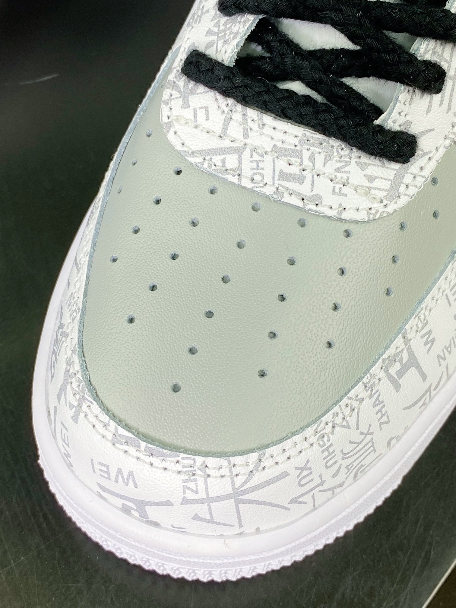 Nike Leather Branco e Cinza Bai Jia Xing Print - Vista 6