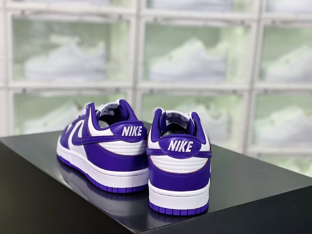 NK Dunk Low Roxo e Branco Academia - Vista 3