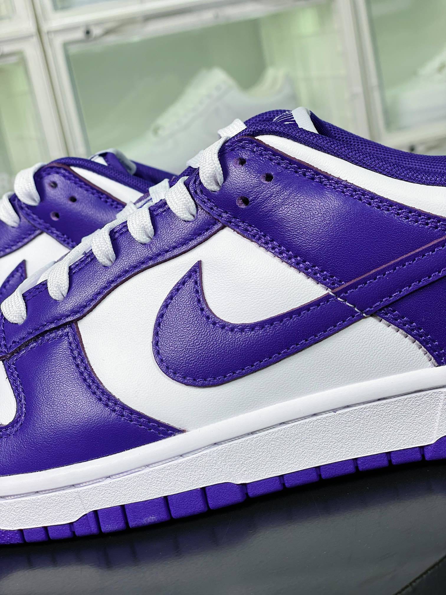 NK Dunk Low Roxo e Branco Academia - Vista 7