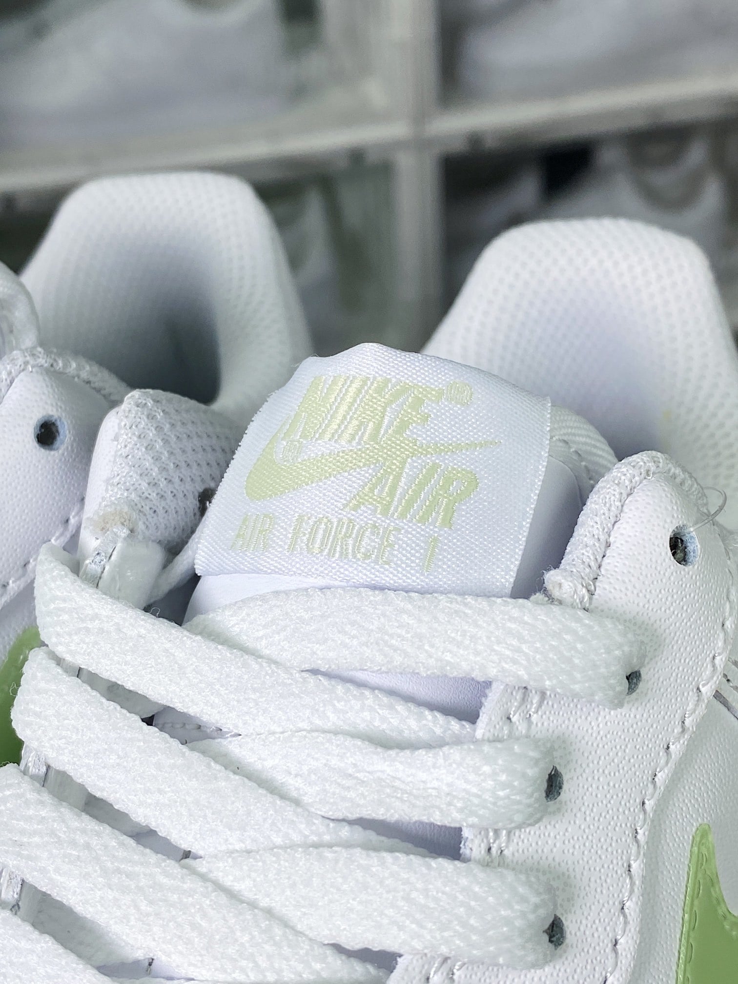 Nike Leather Branco e Verde Gradiente Hook - Vista 7