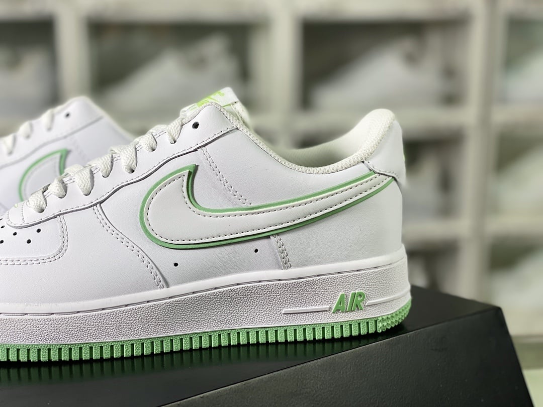 Nike Leather Branco e Menta com Hook Sobreposto - Vista 9