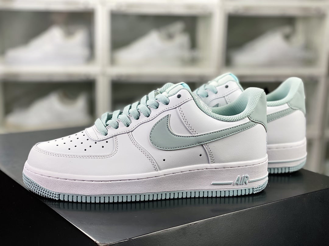 Nike Leather Branco, Baunilha e Menta Reflective - Vista 2
