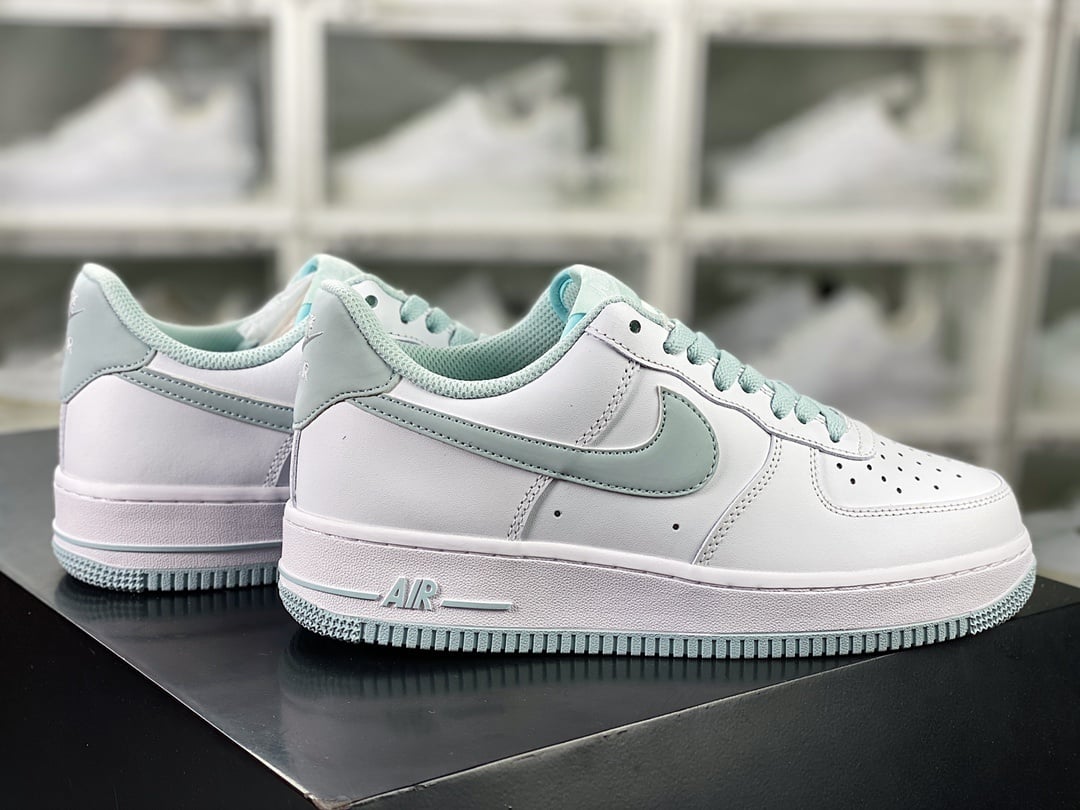 Nike Leather Branco, Baunilha e Menta Reflective - Vista 3