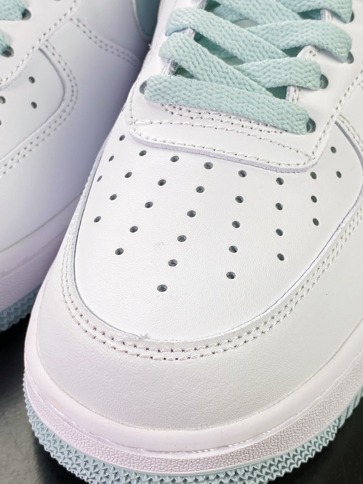 Nike Leather Branco, Baunilha e Menta Reflective - Vista 6