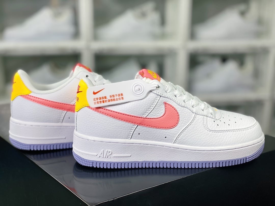 Nike Leather Branco com Amarelo e Coral - Vista 2