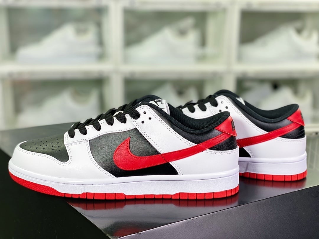 NK Dunk Low Couro Branco, Preto e Vermelho - Vista 3