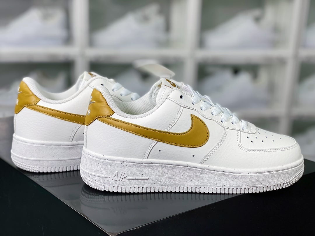 Nike Leather Creme e Bronze Hook - Vista 2