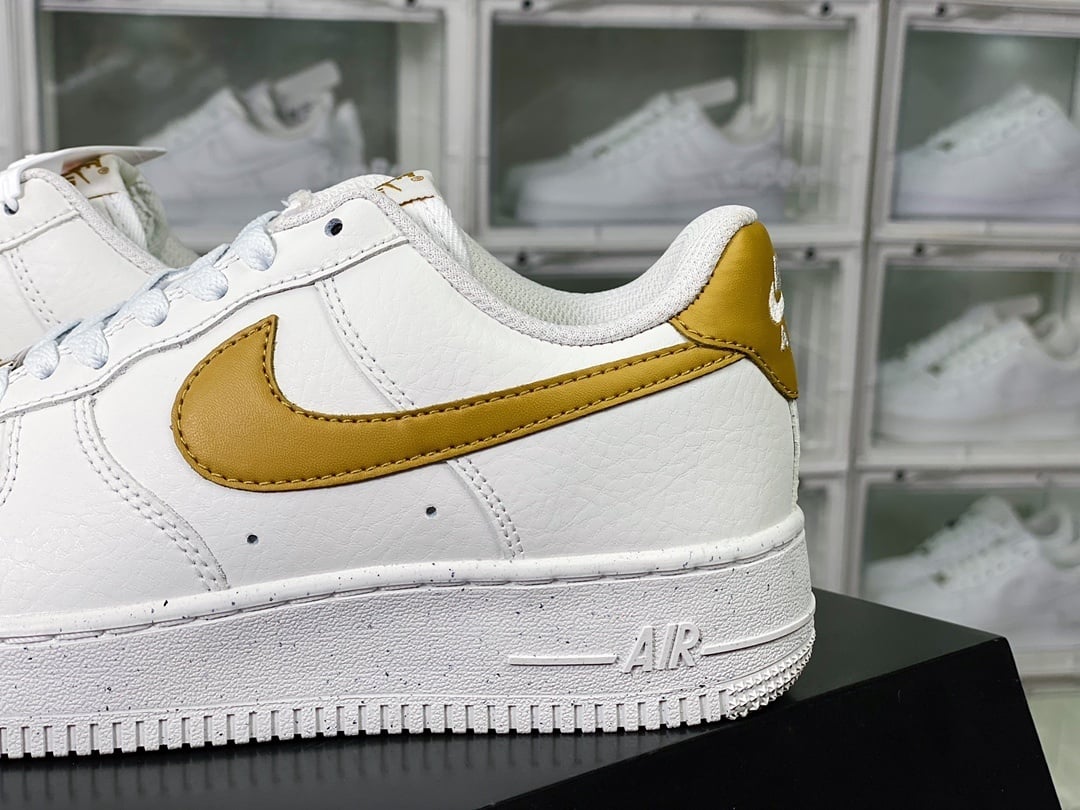 Nike Leather Creme e Bronze Hook - Vista 9