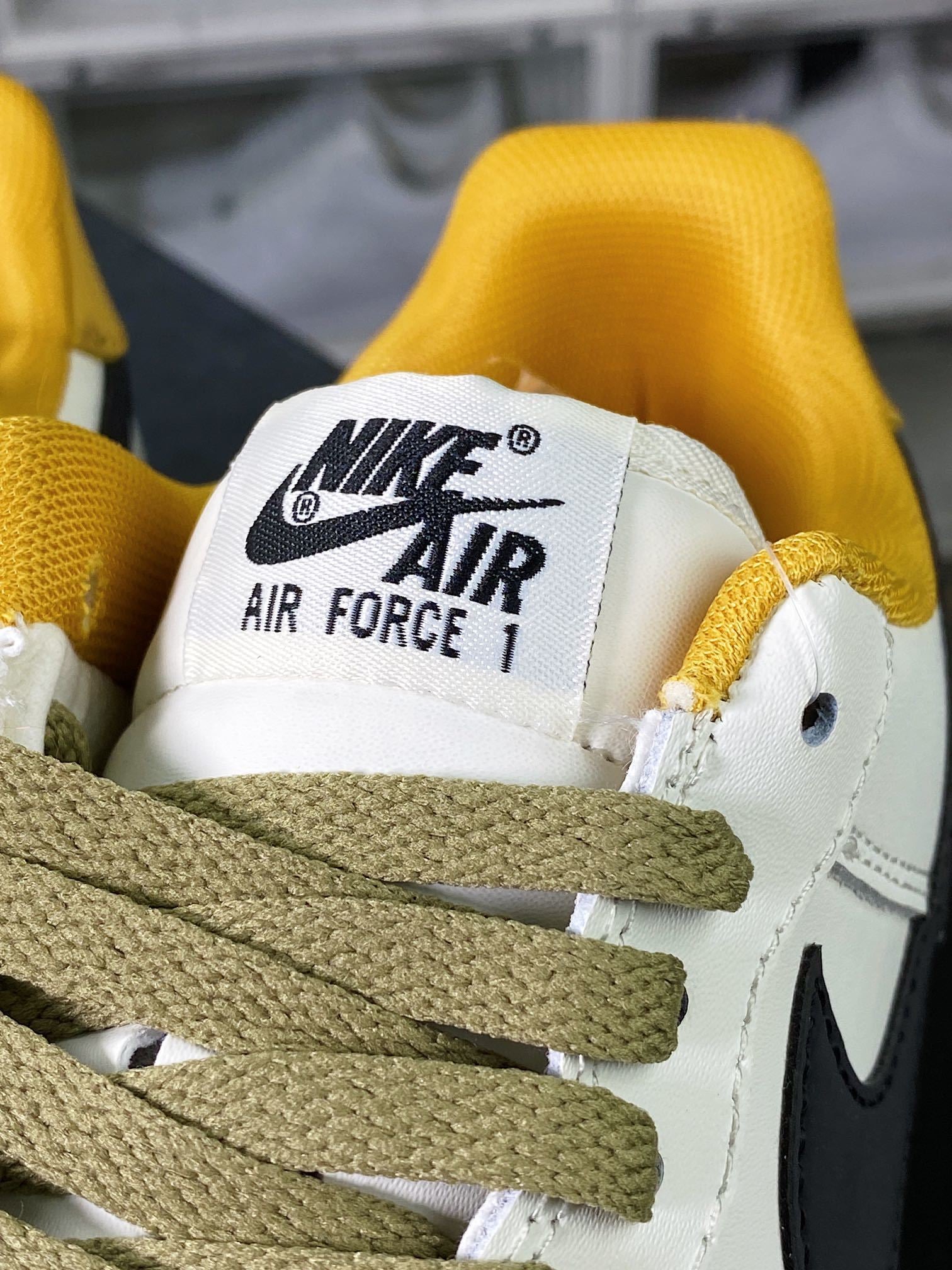 Nike Leather Creme, Amarelo e Preto Hook - Vista 7