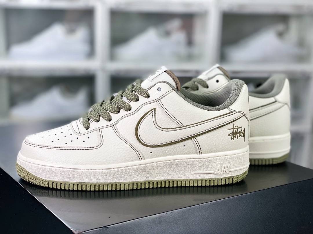 Nike Leather Creme, Olive e Marrom Reflective - Vista 2