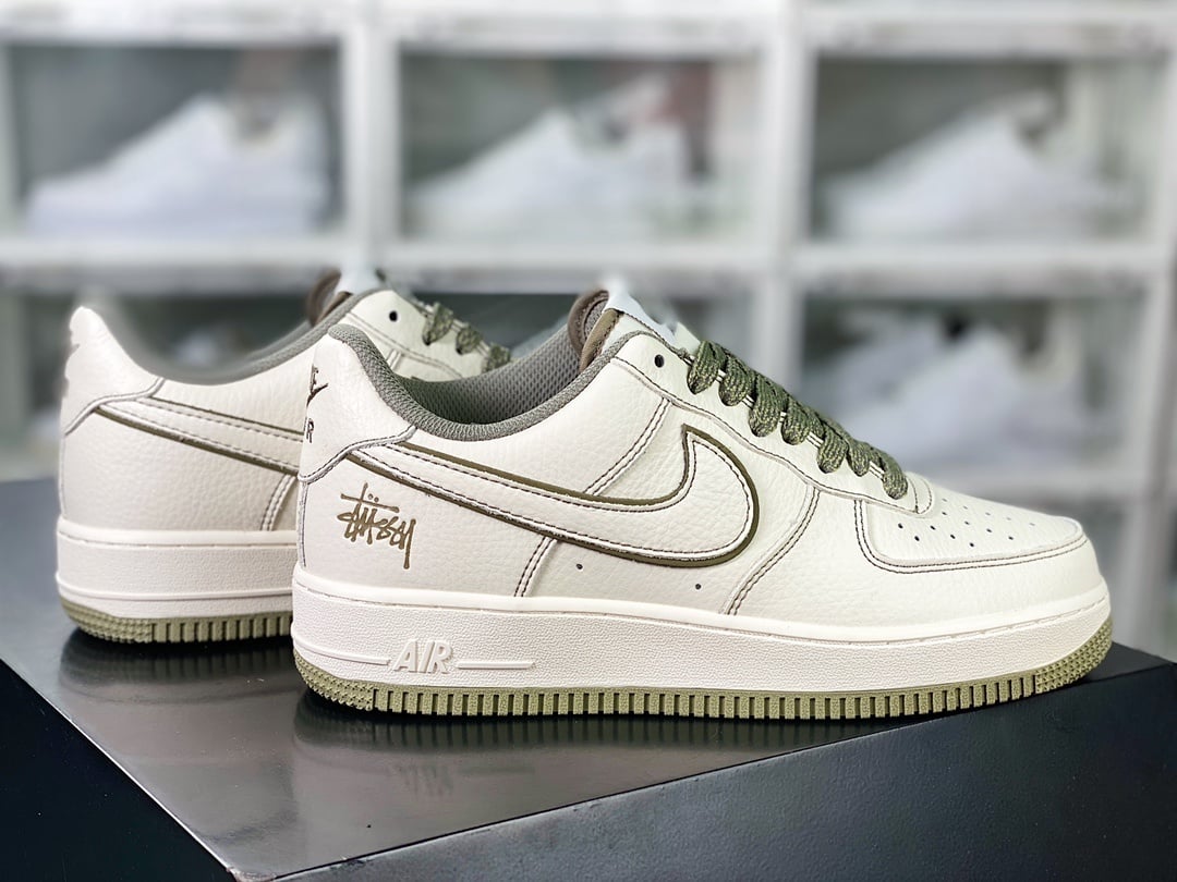 Nike Leather Creme, Olive e Marrom Reflective - Vista 3