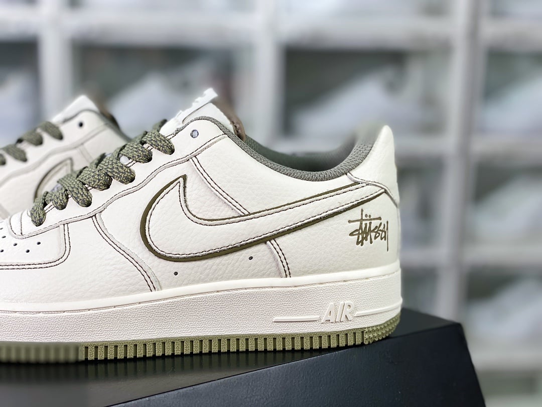 Nike Leather Creme, Olive e Marrom Reflective - Vista 9